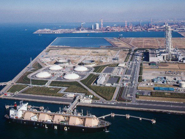 Protecting People and Profits: What Are the Top 2 Reasons Every LNG (Liquified Natural Gas) Plant Should Use Vacuum Insulated Pipe (VIP)?